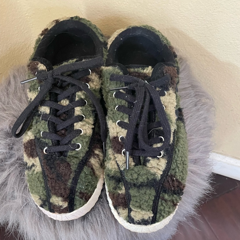 COPY - Trenton Camo Sherpa Sneakers